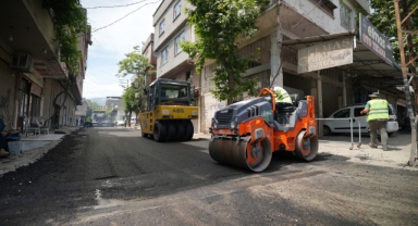 Büyükşehir’den, Dulkadiroğlu Menderes Mahallesi’nde Kesintisiz Asfalt Mesaisi
