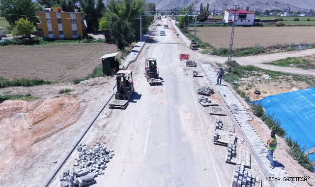 Büyükşehir, Elbistan Tepebaşı Caddesi’nde Yenileme Çalışmasına Başladı