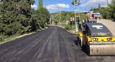 Büyükşehir, Göksun’da Yol Yatırımlarını Artırarak Sürdürüyor
