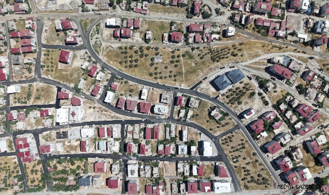 Büyükşehir’in Aslanbey Mahallesi’ndeki Asfalt Mesaisi Sürüyor