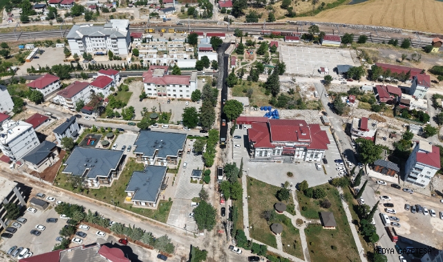 Büyükşehir Pazarcık’ta Sıcak Asfalt Seferberliğine İstasyon Caddesi ile Başladı