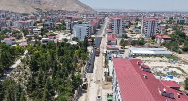 Elbistan Hacı Esat Efendi Caddesi Büyükşehir’le Modern Görünüme Kavuşuyor