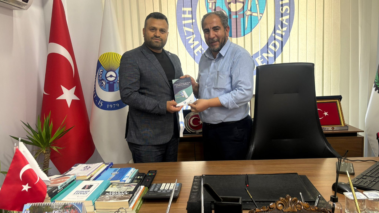İbrahim Sarı’dan Mehmet Akif Dağ’a Kitap Takdimi