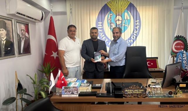 İbrahim Sarı’dan Mehmet Akif Dağ’a Kitap Takdimi