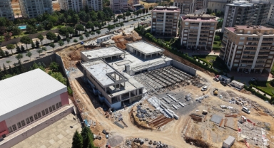 Kahramanmaraş’ın Türkiye’ye Örnek Gençlik Merkezi Hızla Yükseliyor