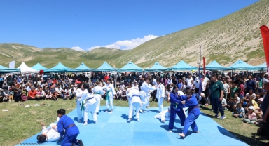Karagöl’de “Gençlik ve Aile” Buluşması; Doğayla İç İçe Unutulmaz Bir Gün