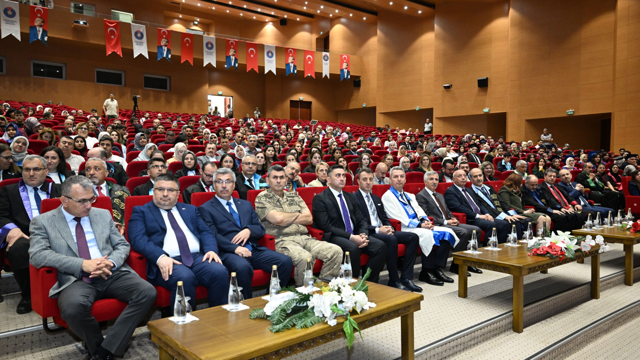KSÜ 2025-2026 Akademik Yılı Mezunlarını Törenle Uğurladı
