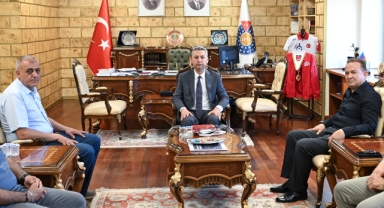 KSÜ'de Öğretmen Ayla Kara ve Öğrenciler İçin Anlamlı Buluşma