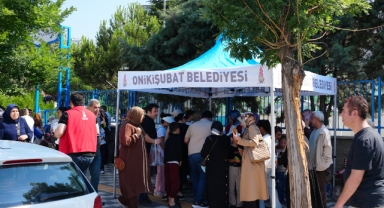 Onikişubat Belediyesi, LGS’ye giren öğrencilerin ve ailelerinin sınav heyecanına ortak oldu