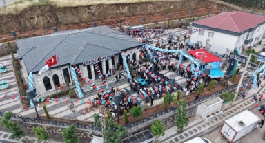 Onikişubat Belediyesi’nin Kale Gençlik Merkezi yoğun katılımla hizmete açıldı