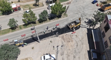 Sürmeli Bey Caddesi’nde Asfaltlama Çalışmalarımız Sürüyor