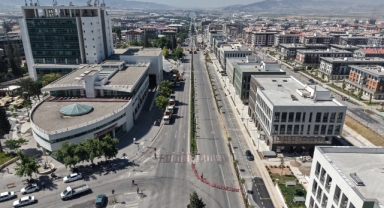 Sürücülerin Dikkatine! Azerbaycan Bulvarı’nda Altyapı Çalışması Başladı
