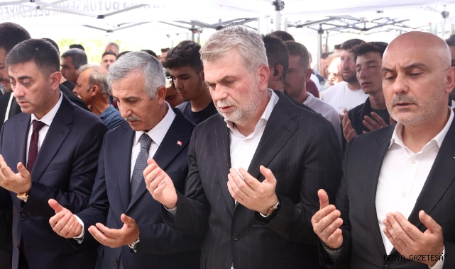 Yangında Hayatını Kaybeden Vatandaşlar Son Yolculuğuna Uğurlandı