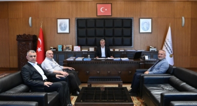 Bakırcılar ve Kalaycılar Çarşısı İçin Kritik Zirve: Esnafın Restorasyon Talepleri Başkan Fırat Görgel’e İletildi