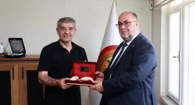 BAŞKAN AKPINAR’DAN ATTARLAR ODASI’NA ZİYARET