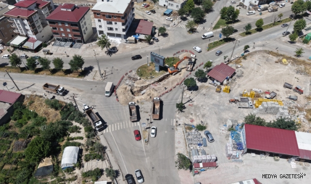 Büğlek Caddesi’nde Taşkın Riskine Karşı Güçlü Altyapı Adımı