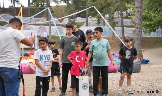 Büyükşehir’den Baba ve Oğullara Doğayla İç İçe Unutulmaz Kamp Deneyimi