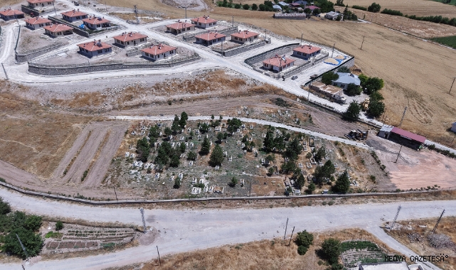 Büyükşehir, Elbistan Gündere Mezarlığı’nın Çehresini Yeniliyor