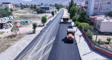 Büyükşehir, Elbistan’ın Caddelerini Yeniliyor