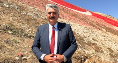 Dünyanın en büyük Türk Bayrağı, yeniden ilk günkü görkemine kavuştu