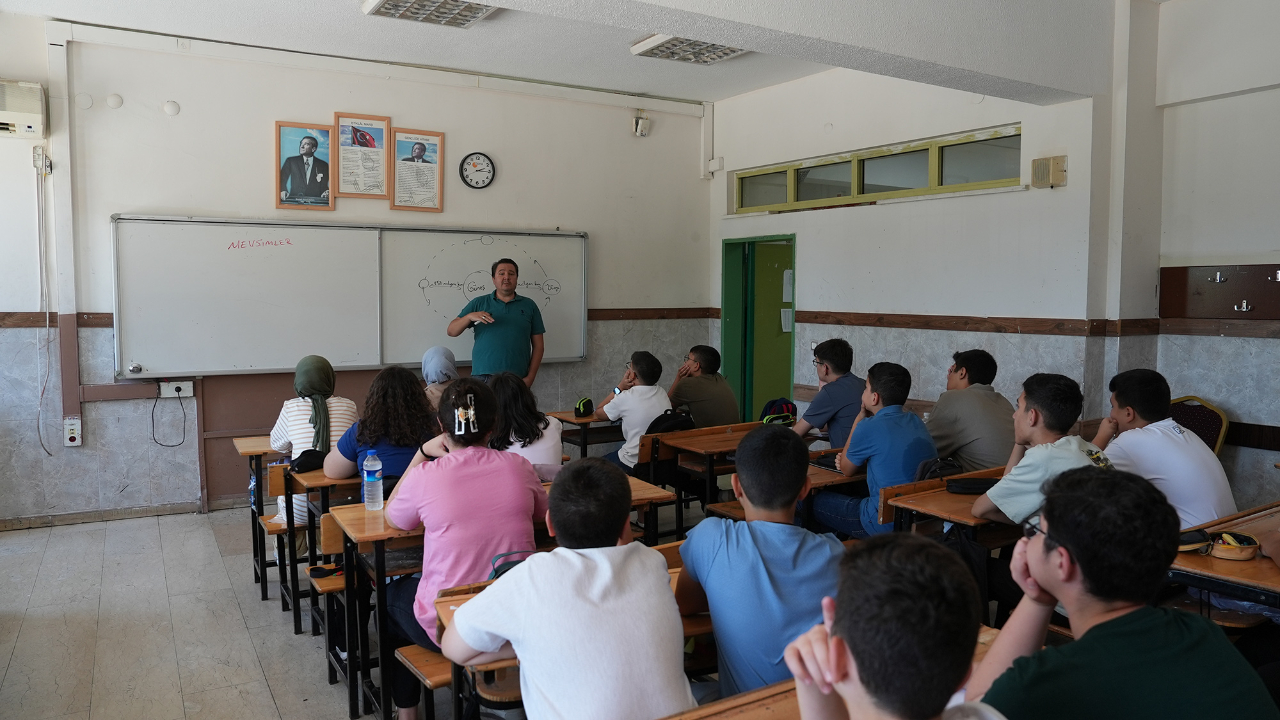 Gençler Yaz Tatilini Pusula Maraş Akademileriyle Verimli Geçiriyor