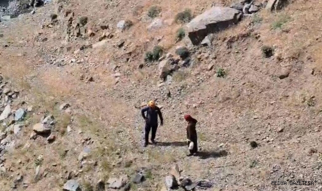 Kahramanmaraş’ta Berit Dağı’nda mahsur kalan kadın kurtarıldı