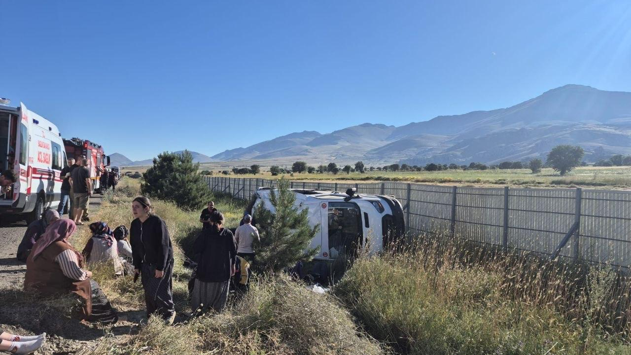 Kahramanmaraş’ta tarım işçilerini taşıyan araç devrildi: 19 yaralı