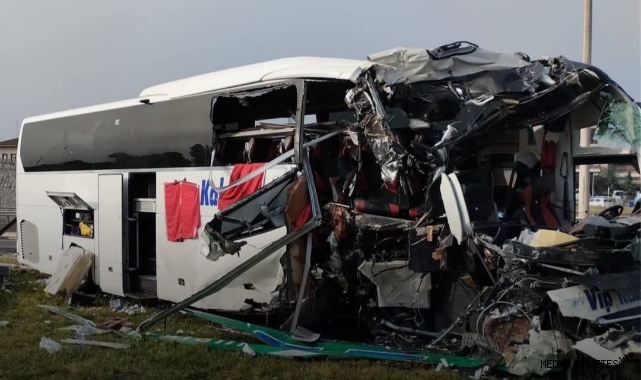 Kahramanmaraş'tan İstanbul'a Giden Yolcu Otobüsü Bolu'da Kaza Yaptı: Çok Sayıda Yaralı