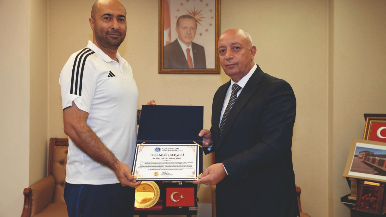 KİÜ’ye Milli Gurur: Öğr. Gör. Harun Jira’nın Görev Aldığı U16 Çim Hokeyi Milli Takımı Avrupa Şampiyonu Oldu!