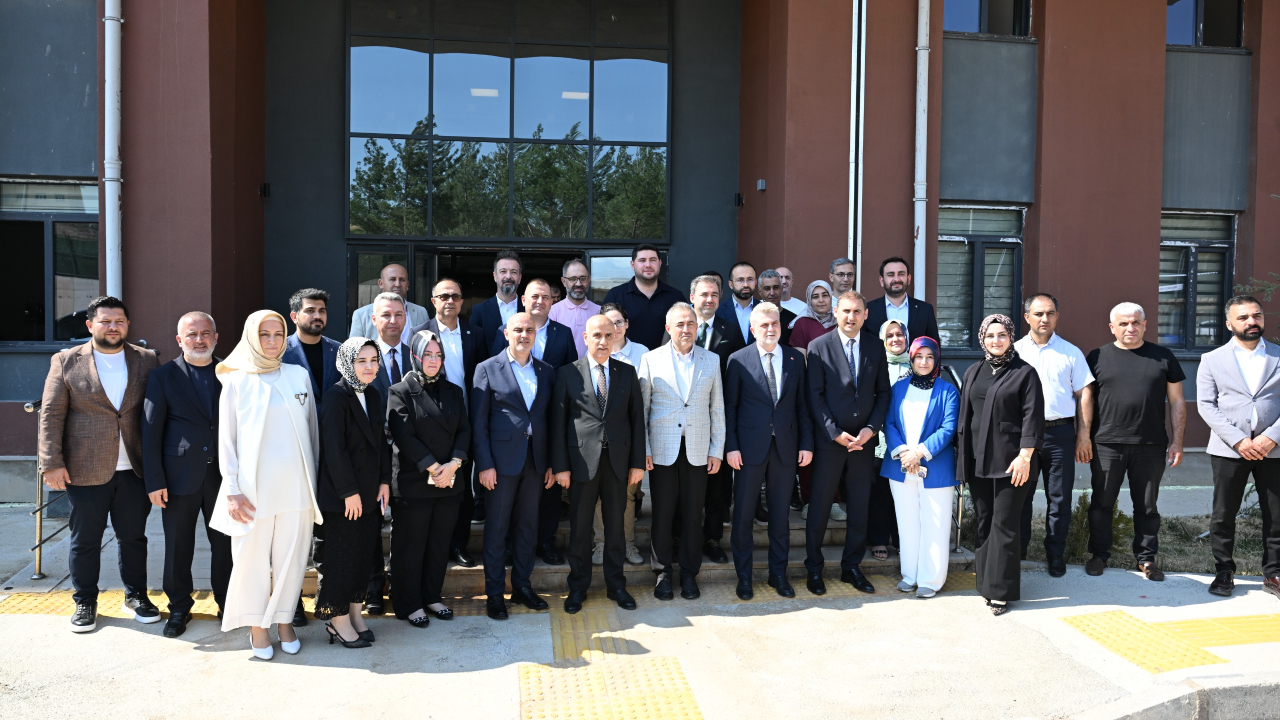 KSÜ’de Tamamlanan Yeni Öğrenci Yurtları Yerinde İncelendi