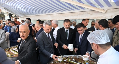 KSÜ Rektörü Okumuş, Geleneksel Aşure İkramı Programına Katıldı