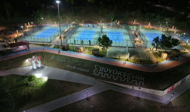 Ödüllü Tenis Turnuvasına Başvurular Başladı