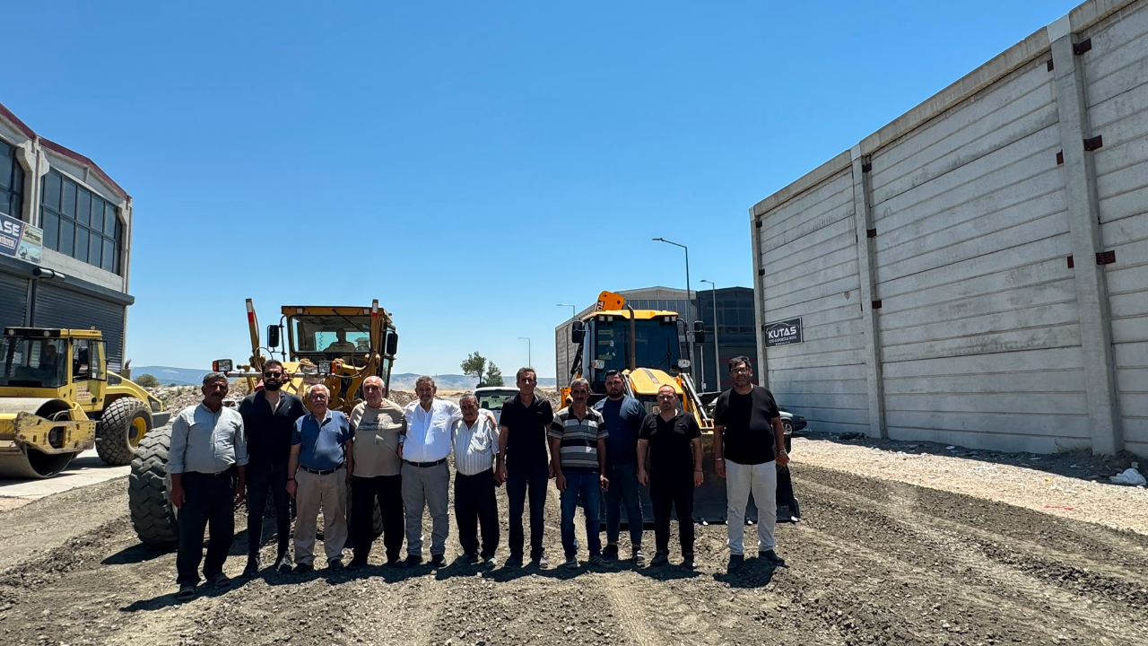 Teknik Makine Yapı Kooperatifi Sitesi'nde Asfalt Çalışmaları Başladı