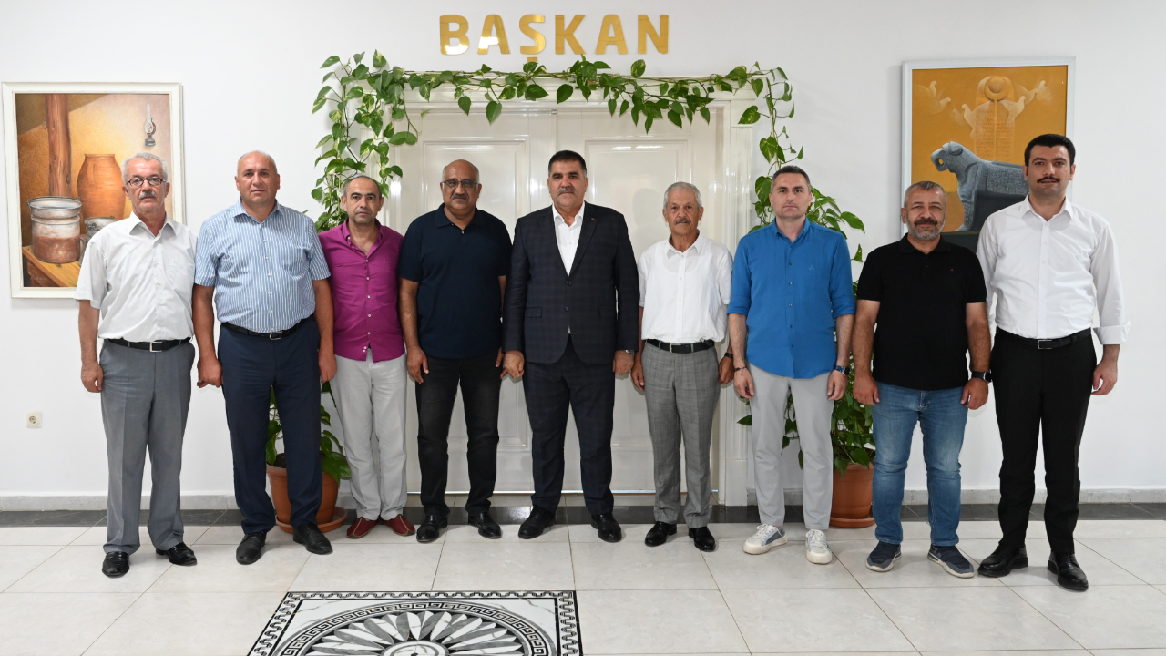 TÜRKOĞLU BELEDİYE BAŞKANI MEHMET KARACA BASIN MENSUPLARIYLA BULUŞTU: “BORÇLARI SIFIRLADIK, YATIRIMLARLA İLÇEMİZİN GELECEĞİNİ İNŞA EDİYORUZ”