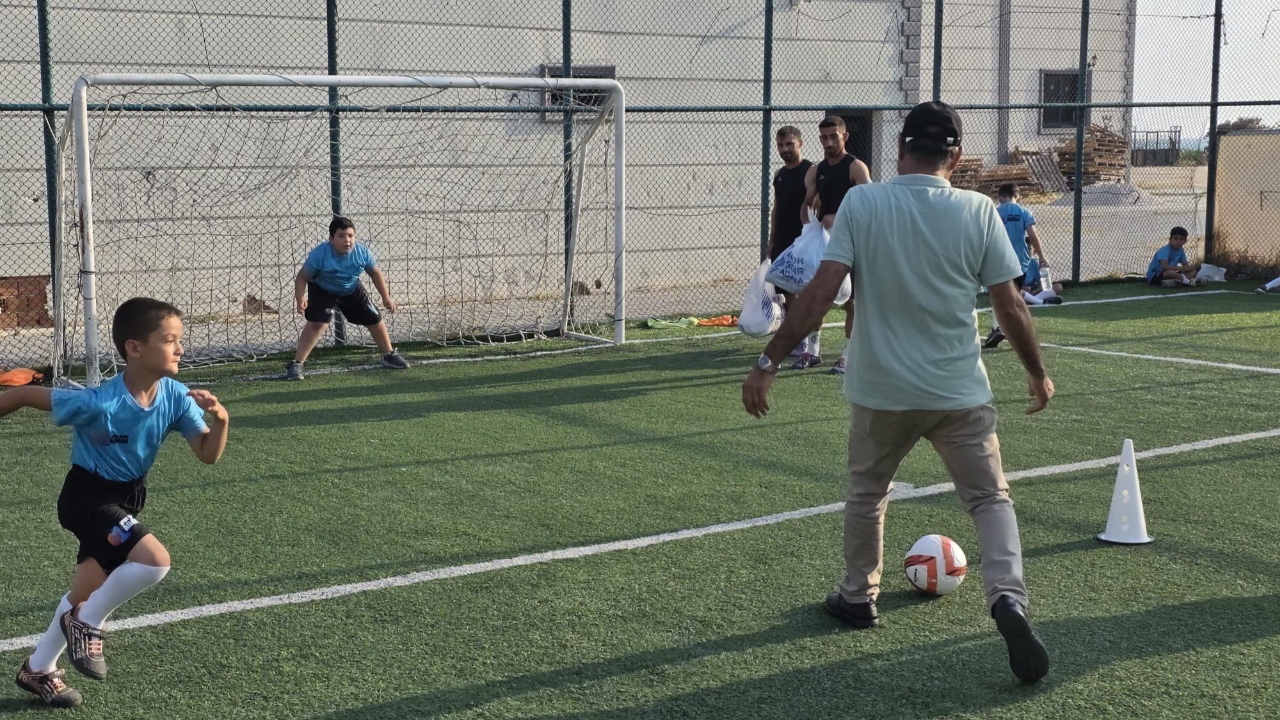 Yumurtalık’ta futbol okulu heyecanı başladı