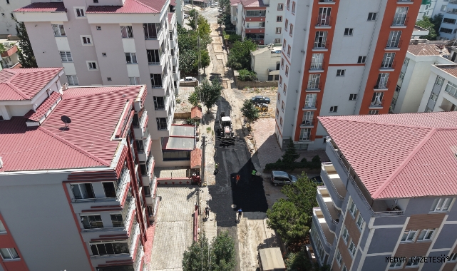 Yunus Emre Mahallesi’nde Altyapı Yatırımları Üstyapıyla Tamamlanıyor