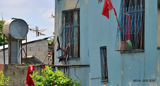 Adana'da silahla çevreye rastgele ateş açan kişiyi polis etkisiz hale getirdi