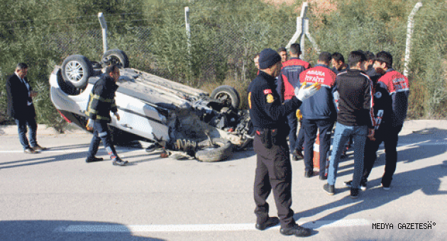 Adana'da takla atan otomobilin sürücüsü yaralandı