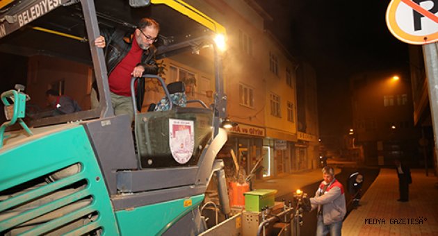 AFŞİN BELEDİYESİ’NDEN GECE MESAİSİ…