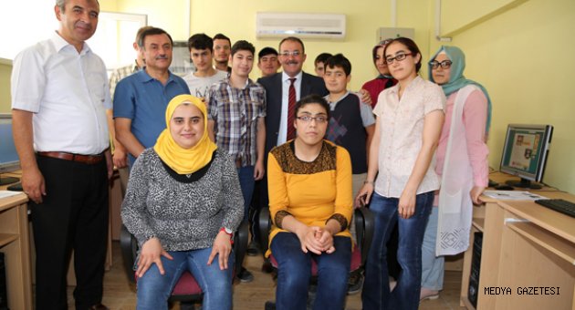 AFŞİN BELEDİYESİ'NDEN ENGELLİLERE BİLGİSAYAR KURSU…