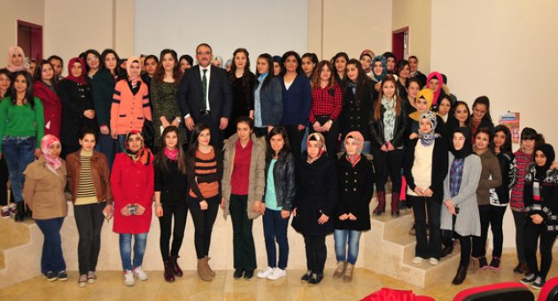 AFŞİN K.Y.K. KIZ YURDU KARİYER GÜNLERİ’NE BAŞKAN GÜVEN KONUK OLDU.