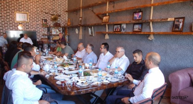 Afşin'de avukatlar kahvaltıda buluştu