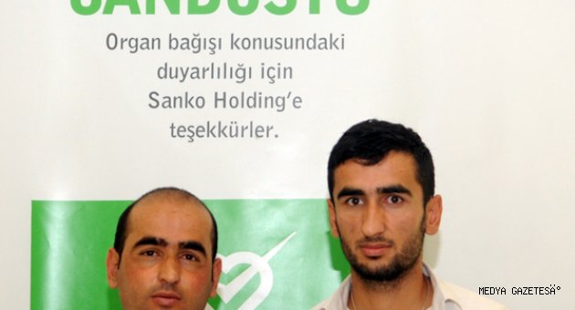 AĞABEYİNE BÖBREĞİNİ VERDİ