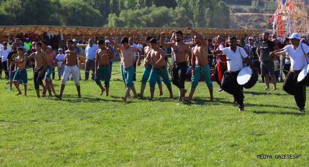 Ahlat’ta Maraş’ı Dünya İzledi