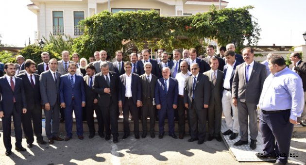 Ak Parti Adaylarını Tanıttı