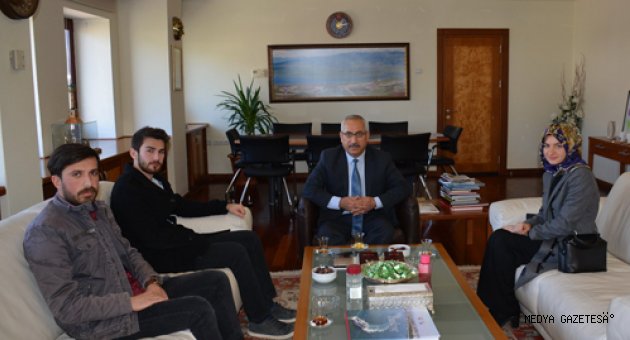 Ak Parti Kahramanmaraş İl Üniversite Teşkilatı, RektörDeveci’yi Ziyaret Etti