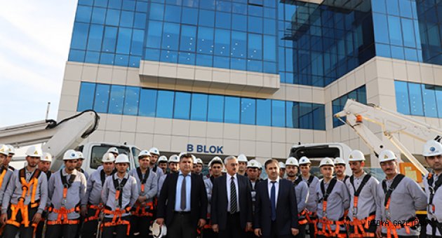 AKEDAŞ; BAKIM ONARIM EKİPLERİNİ ŞİRKET BÜNYESİNDE İSTİHDAM EDİYOR