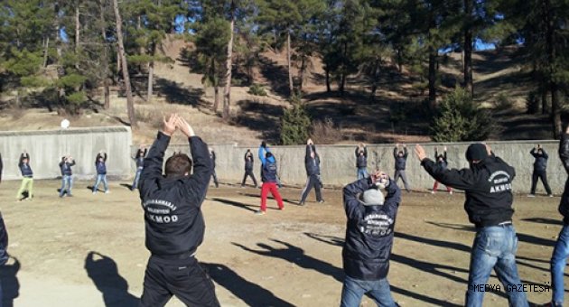 AKMOD KAMPLARI HIZ KESMEDEN DEVAM EDİYOR