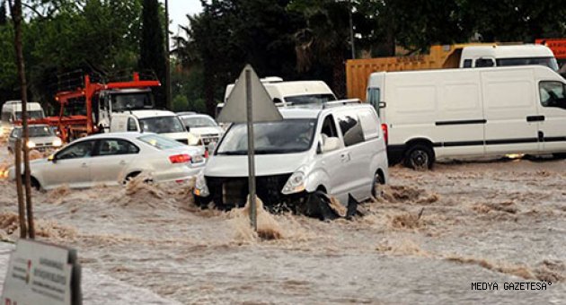 AKOM VATANDAŞLARI KAR YAĞIŞI İÇİN UYARDI