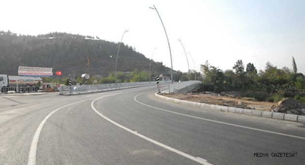 AKSU KÖPRÜSÜ TRAFİĞE AÇILDI